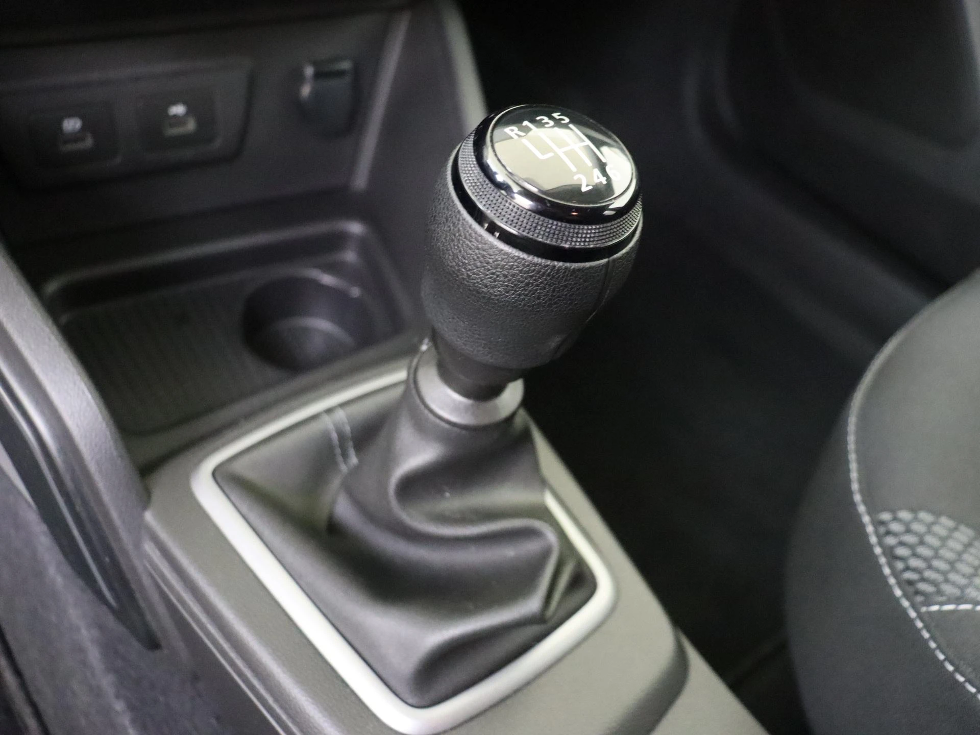 Dacia-Duster-image-13