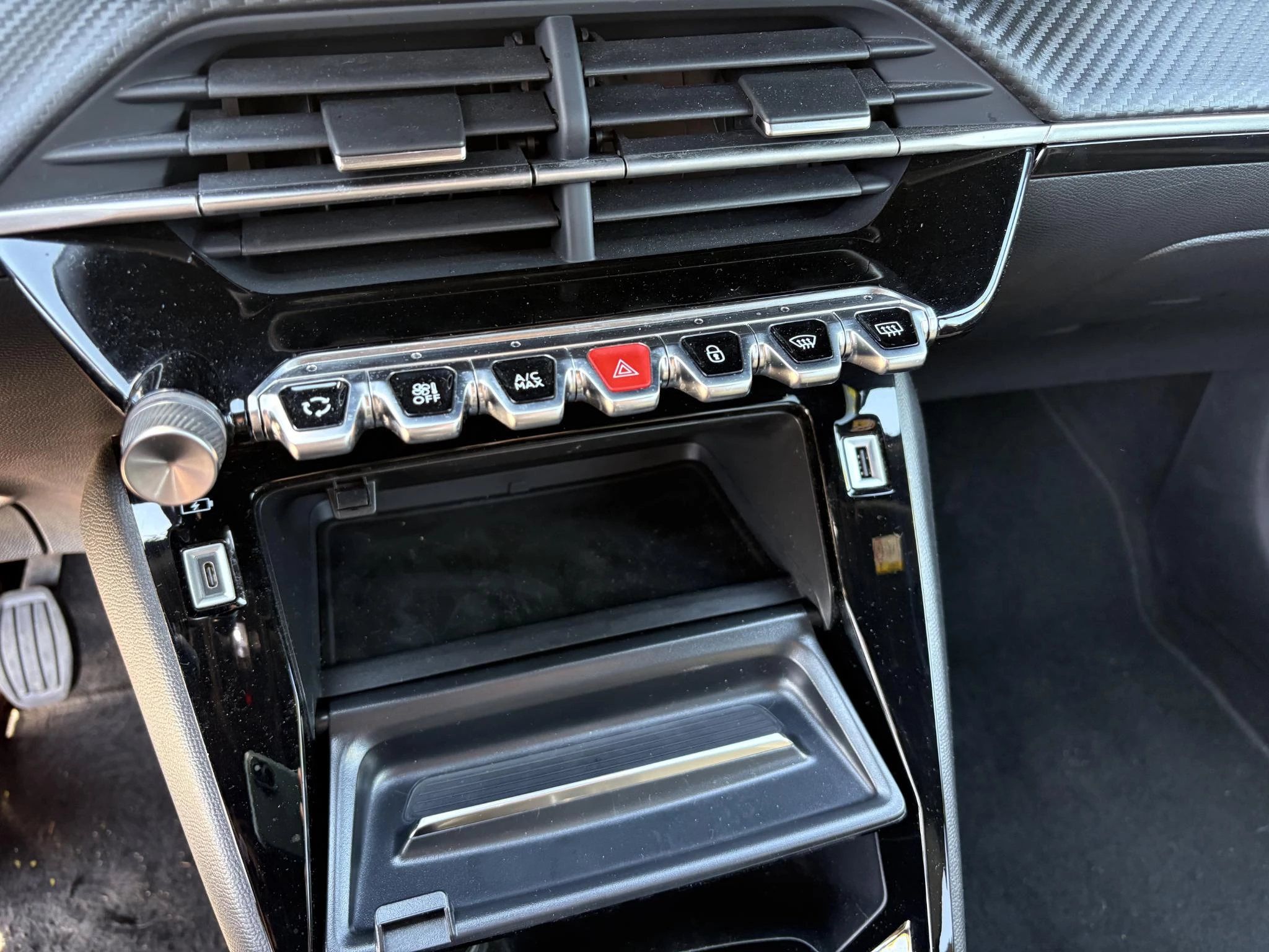 Peugeot-2008-image-13