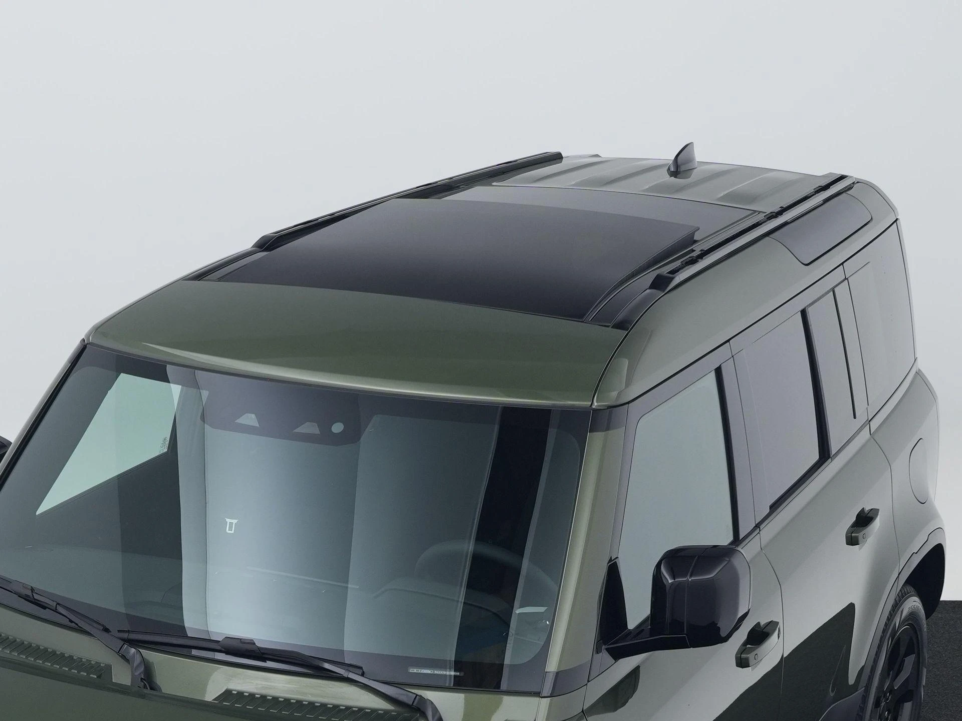 Land Rover-Defender-image-43