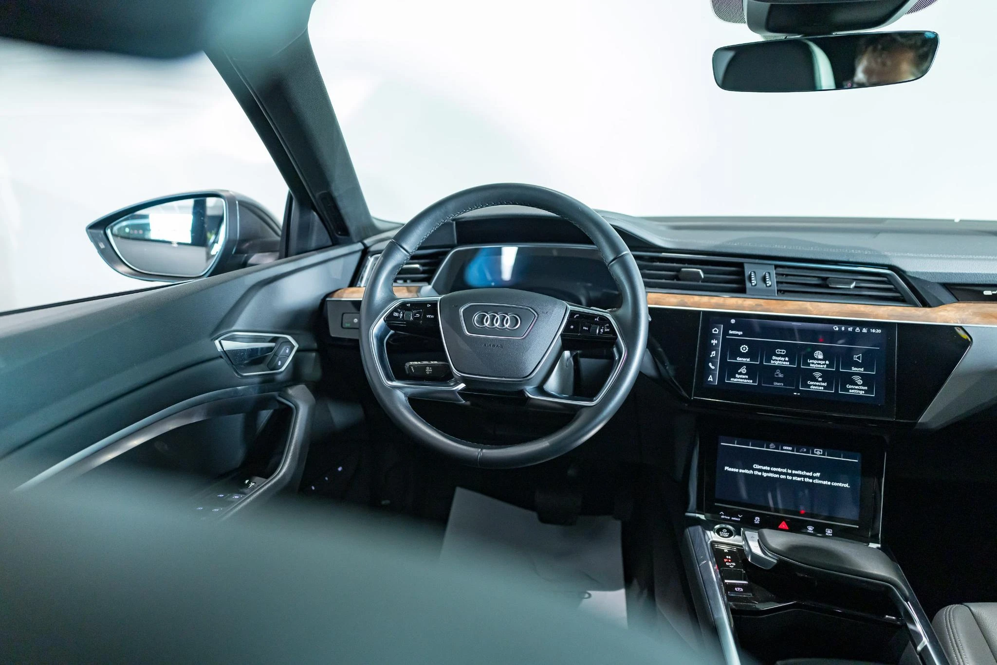 Audi-e-tron-image-21