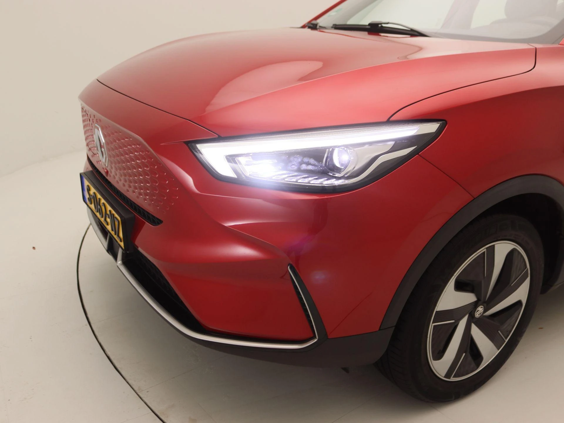MG-ZS EV-image-14