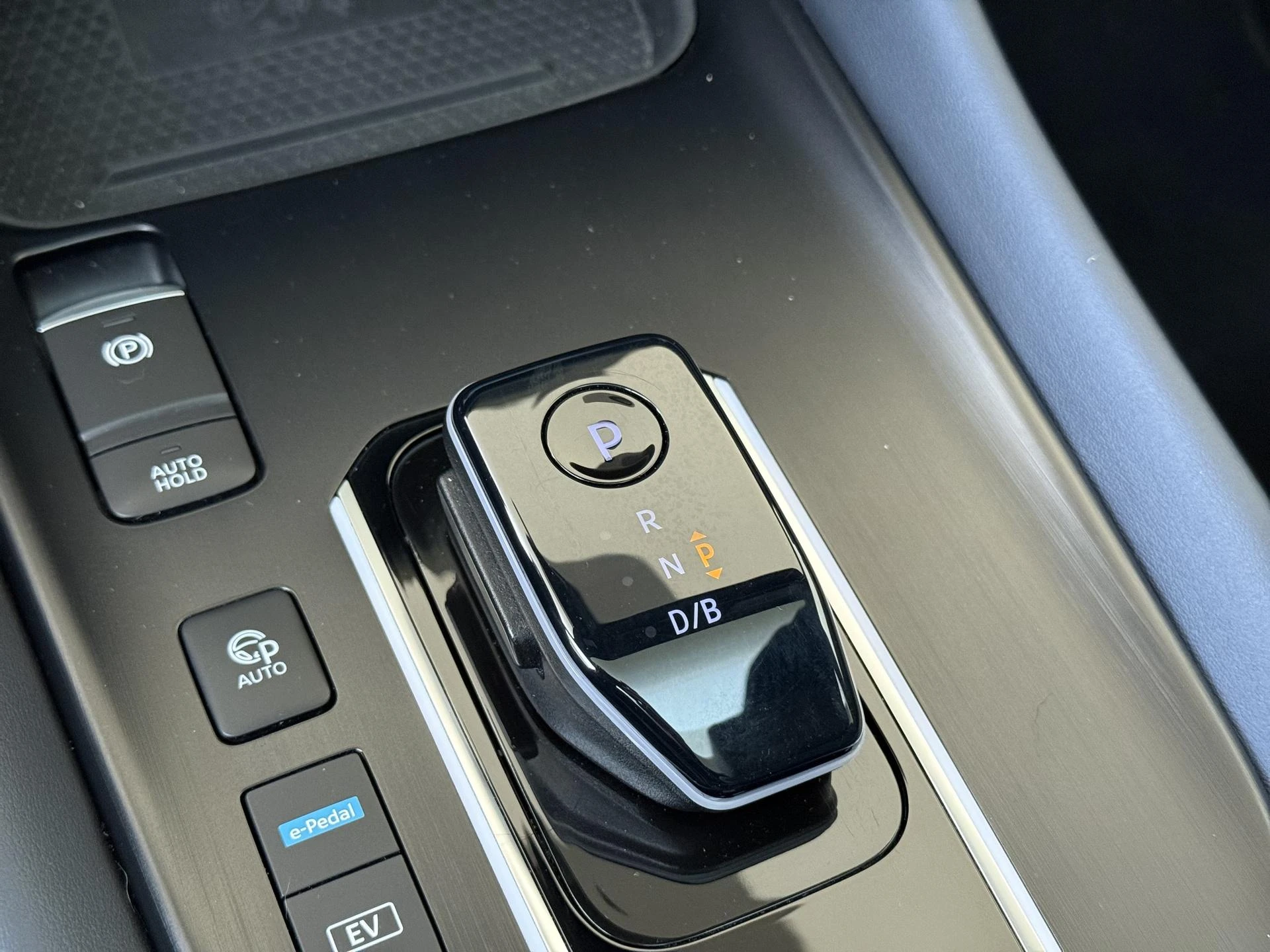Nissan-QASHQAI-image-13