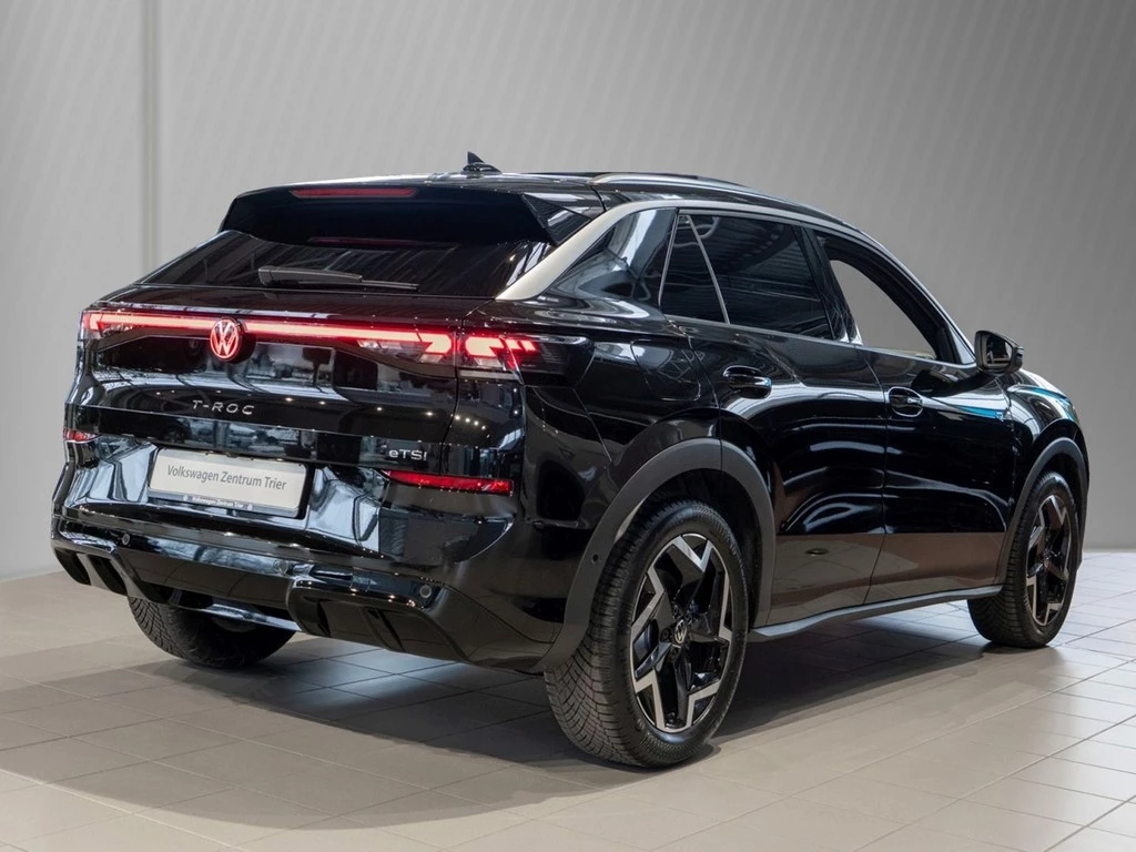 Volkswagen T-Roc 1.5 eTSI DSG R-Line Matrix, Pano