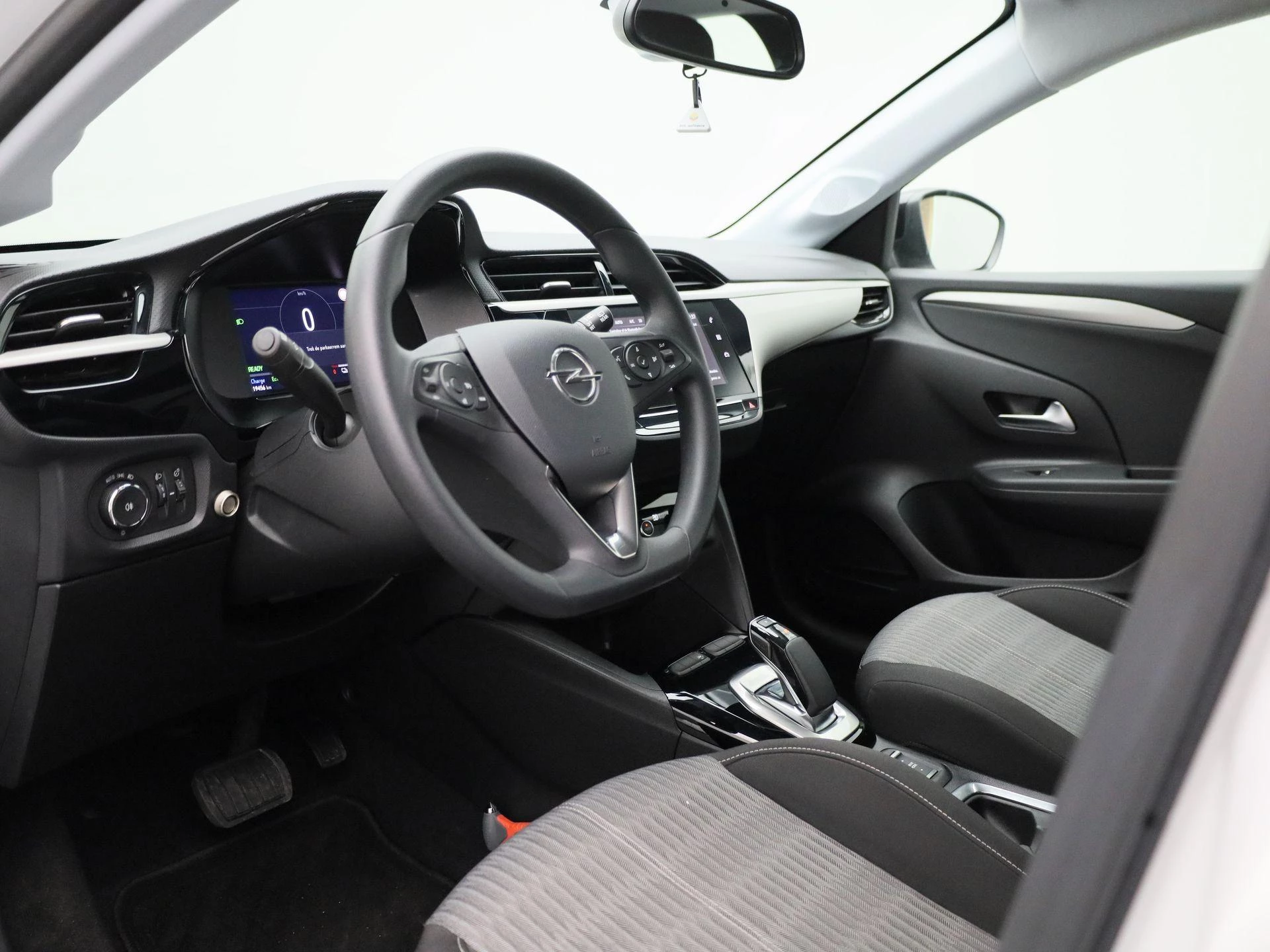 Opel-Corsa-e-image-25