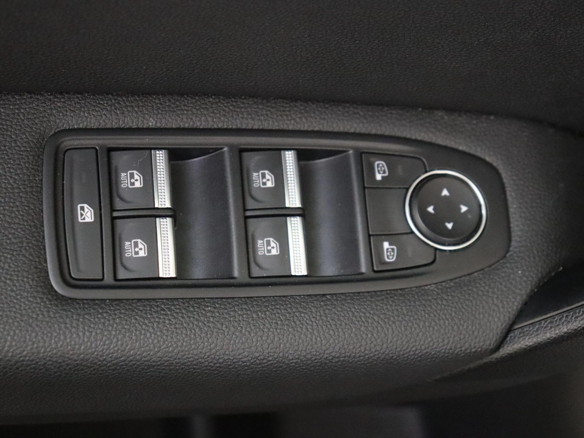 Renault-Captur-image-23