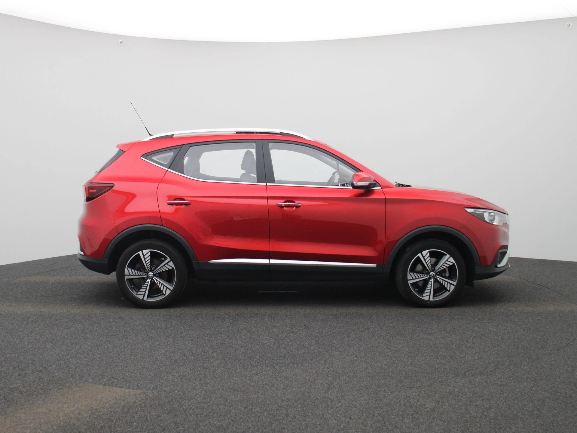 MG-ZS EV-image-5