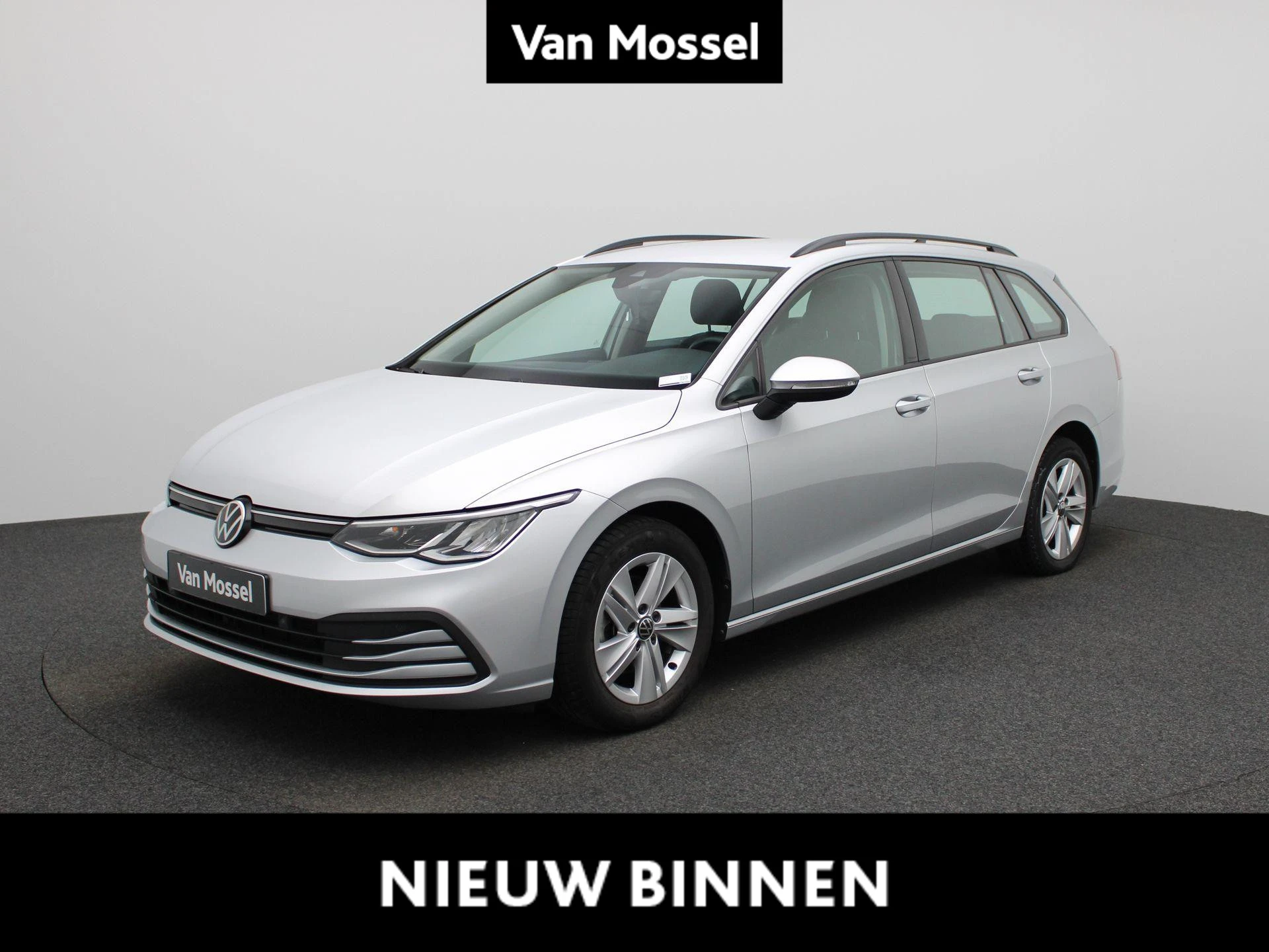 Volkswagen-Golf-image-0