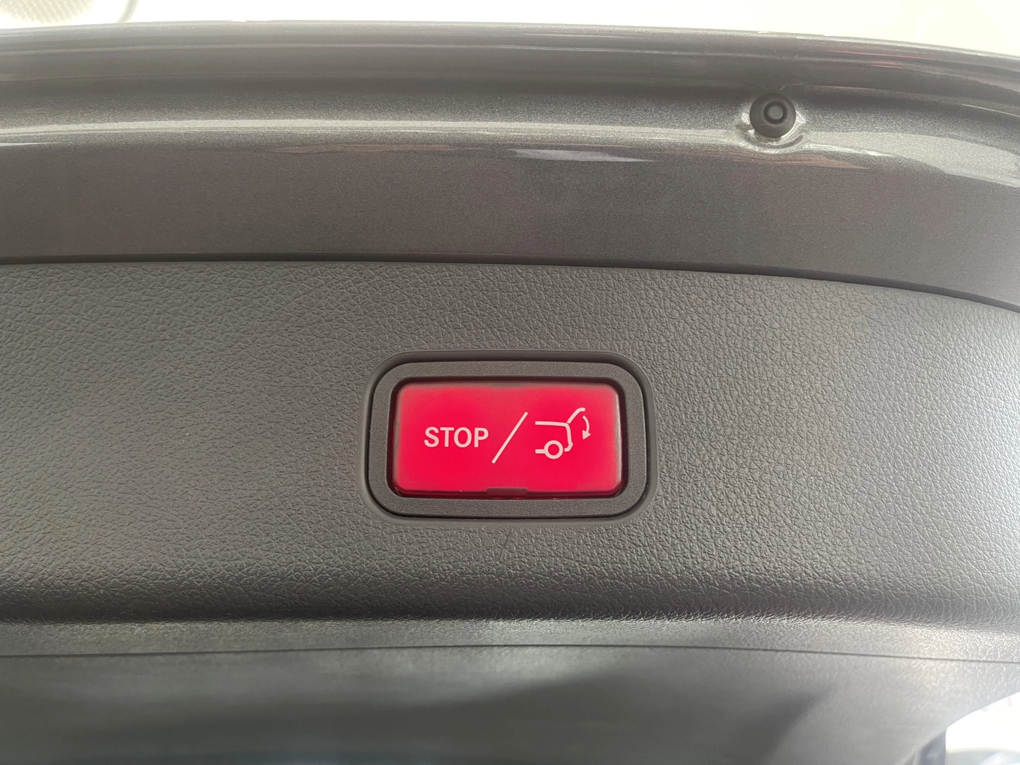 Mercedes-Benz GLC 200 4MATIC Business Line + CARPLAY + LED + CAMERA +