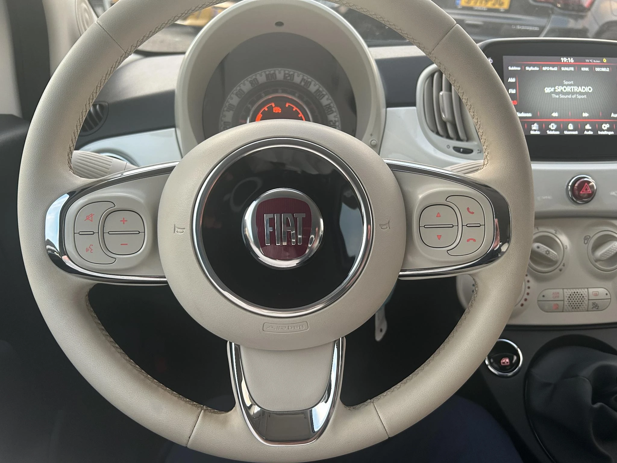 Fiat-500-image-2