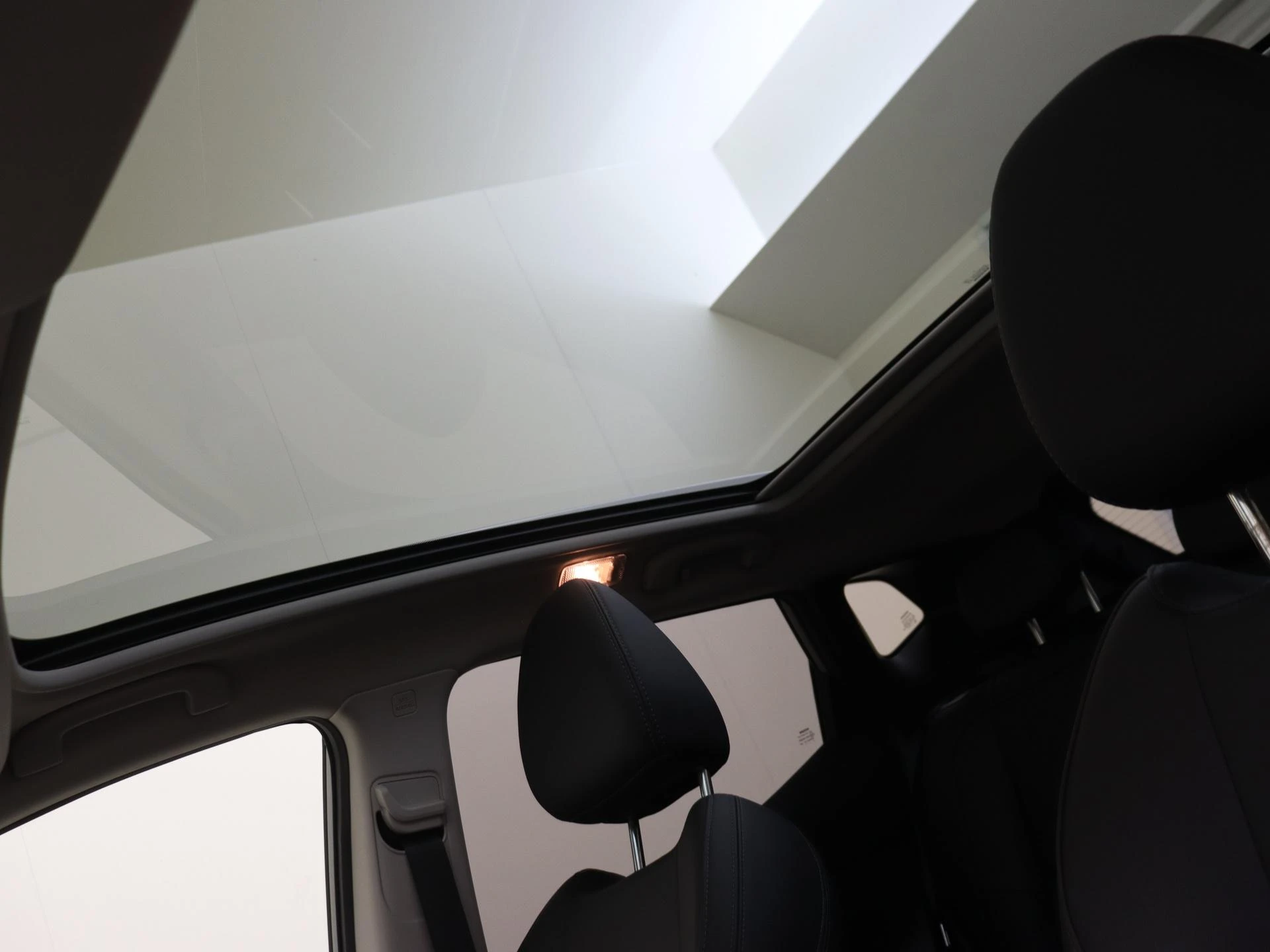 Nissan-QASHQAI-image-25