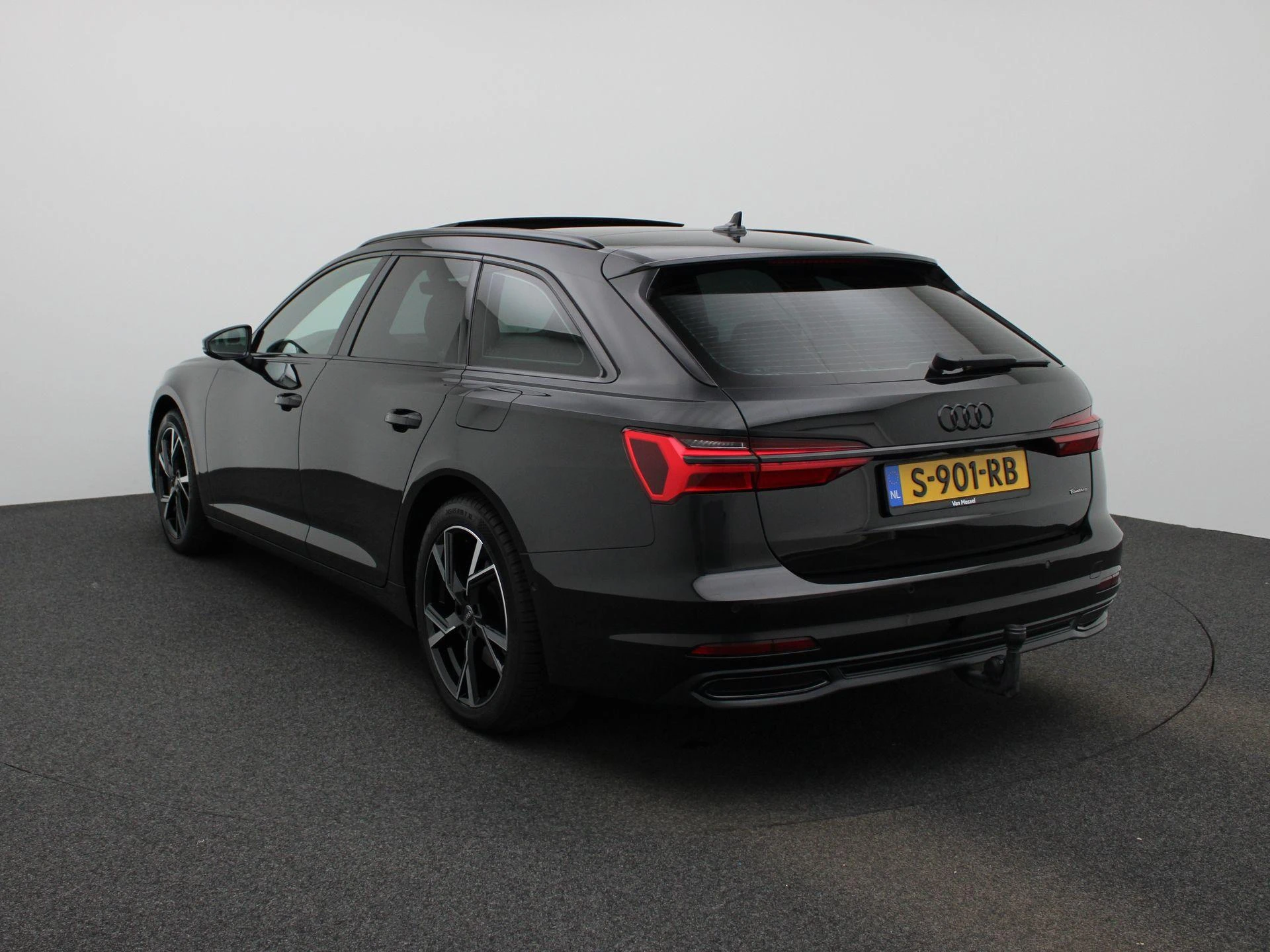 Audi-A6-image-1