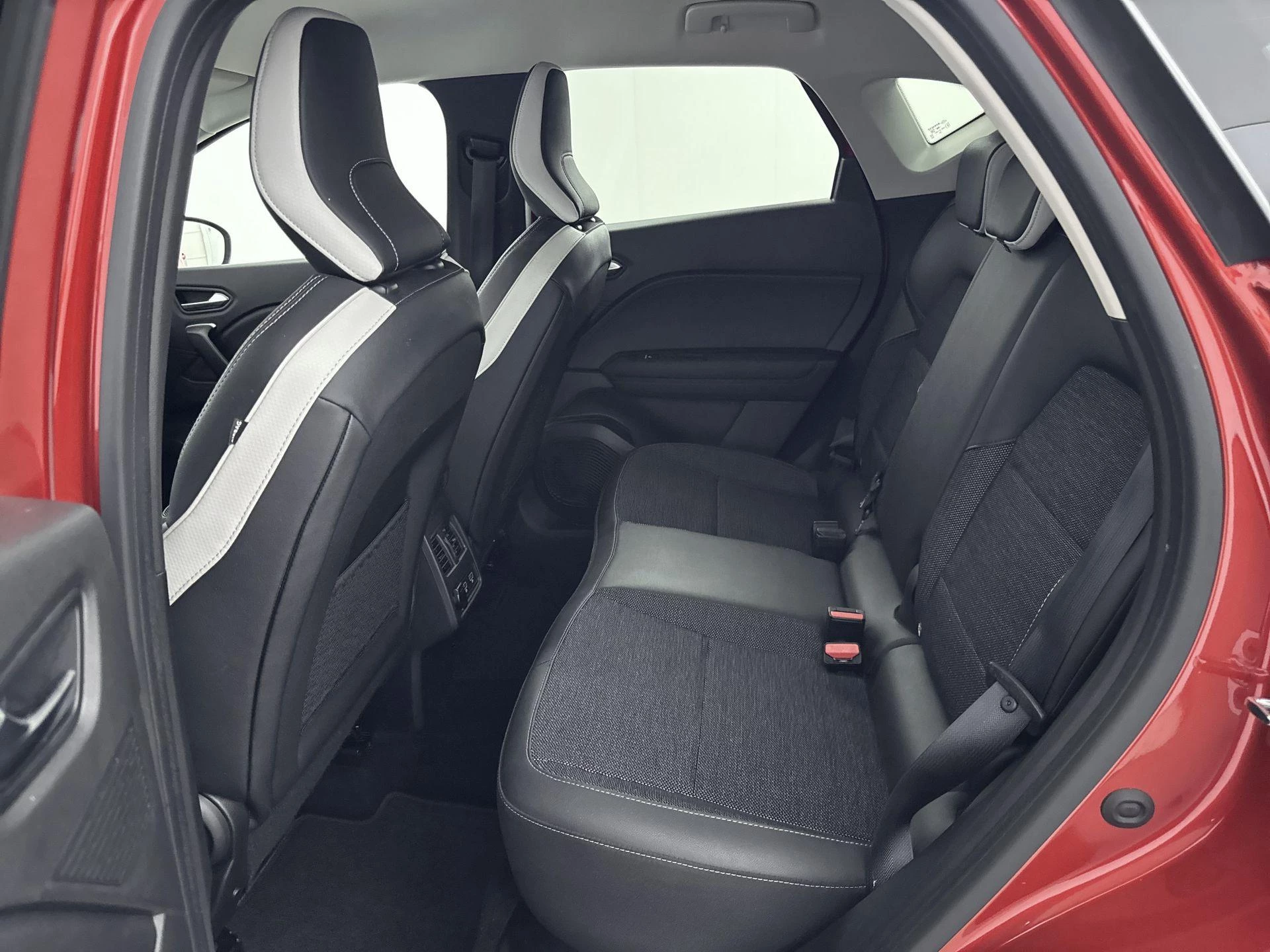Renault-Captur-image-24
