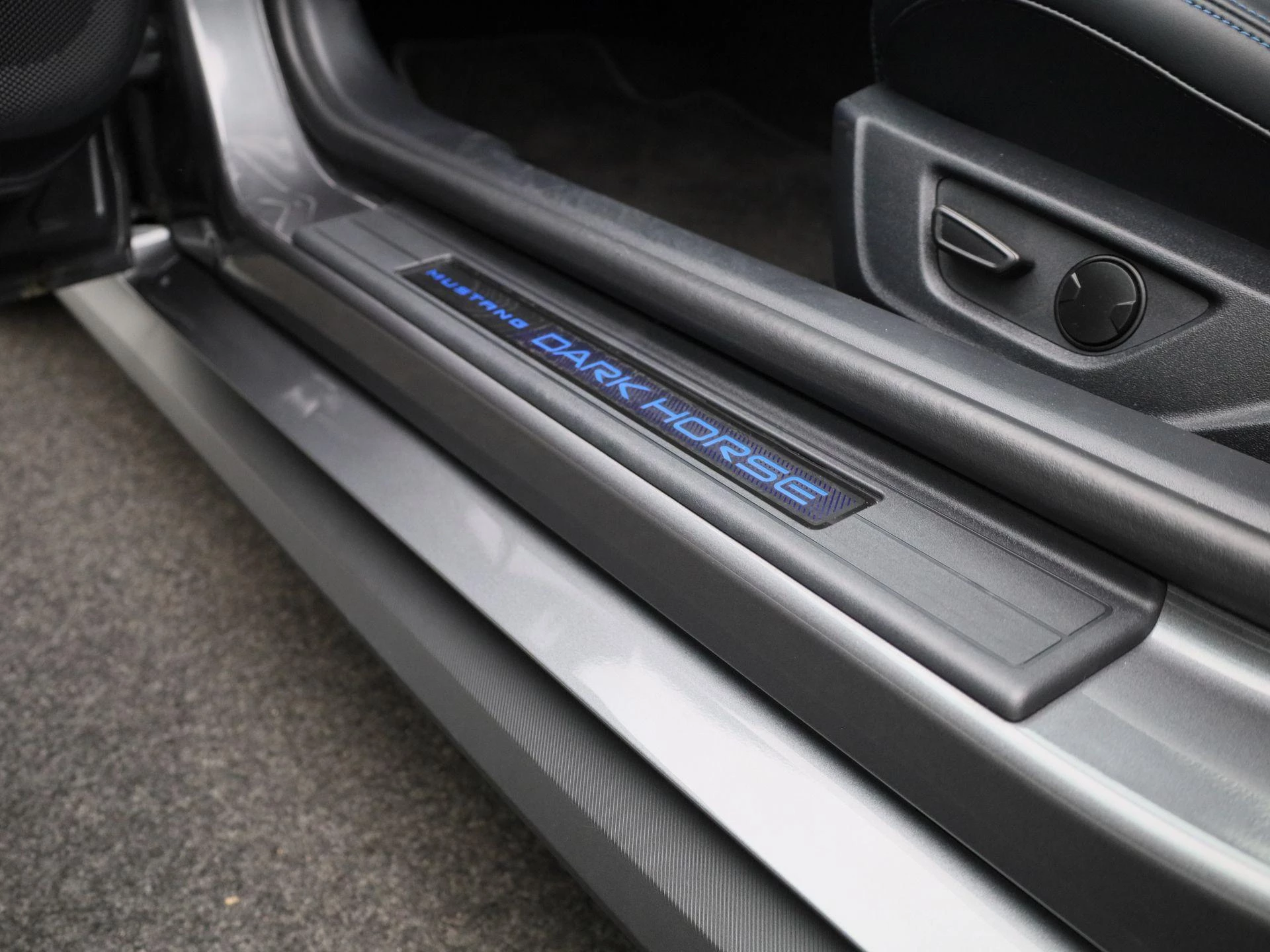 Ford Mustang 5.0i V8 Aut. Dark Horse