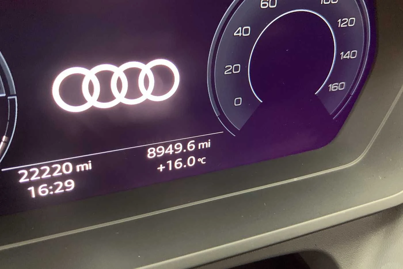 Audi-Q4 Sportback e-tron-image-12