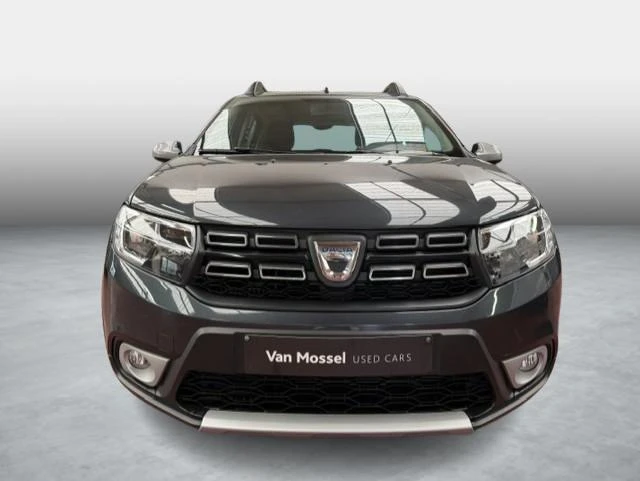 Dacia-Sandero Stepway-image-1