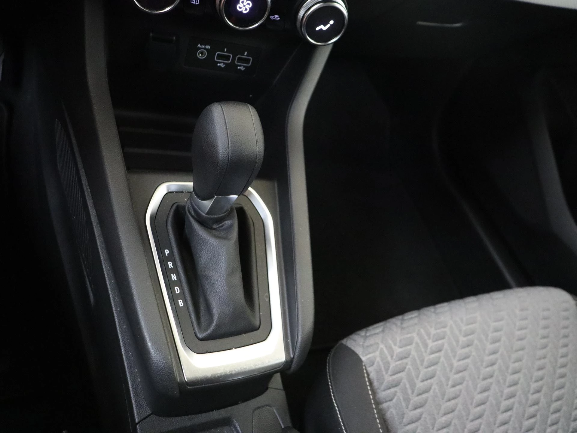 Renault-Clio-image-14