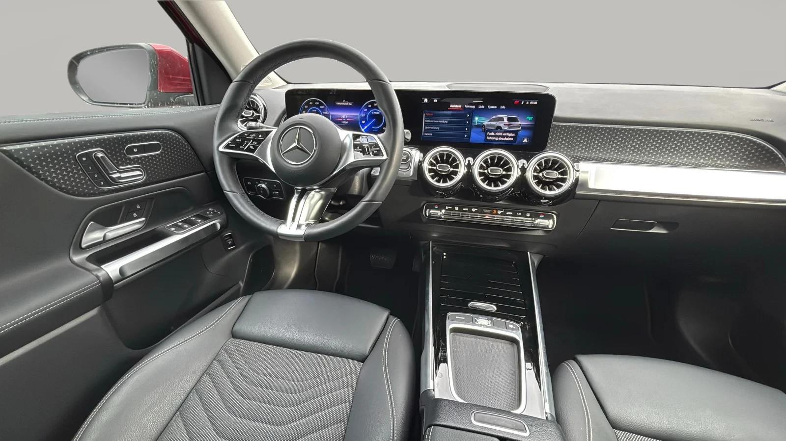 Mercedes-Benz-EQB-image-8