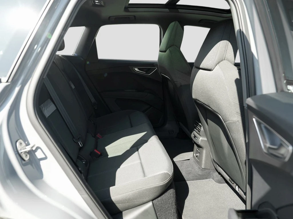 Audi Q4 e-tron 35 Navi ACC Panorama Kamera ACC PDC+