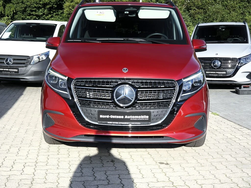 Mercedes-Benz-V-Klasse 220 d-image-3