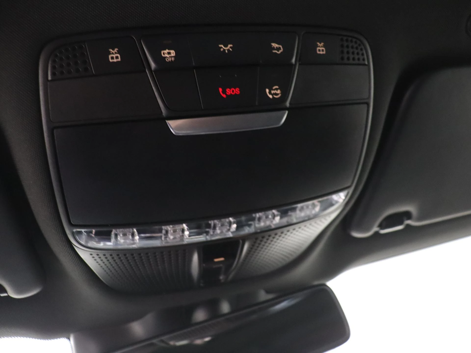 Mercedes-Benz-GLC-image-22