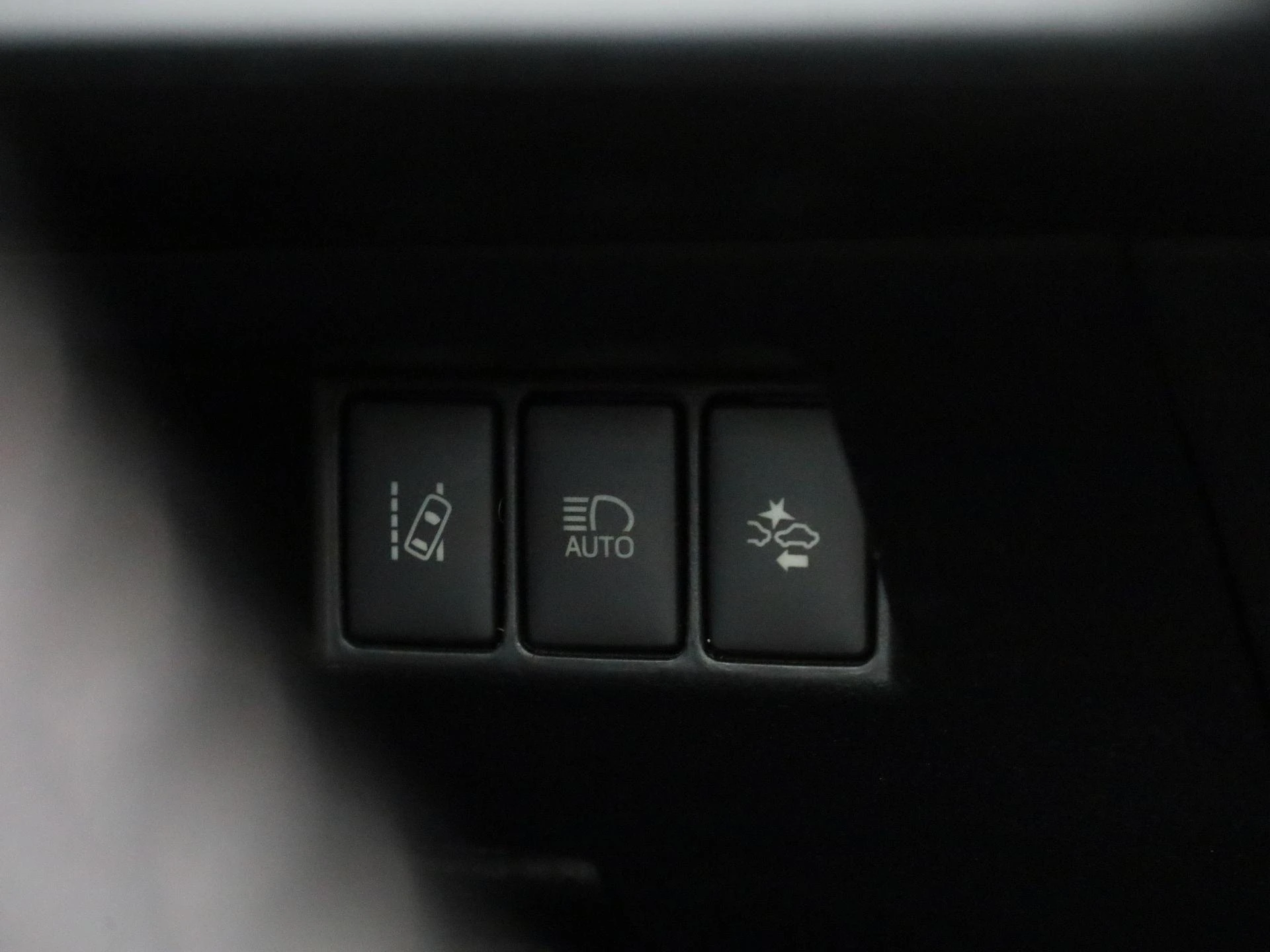 Toyota-Yaris-image-25