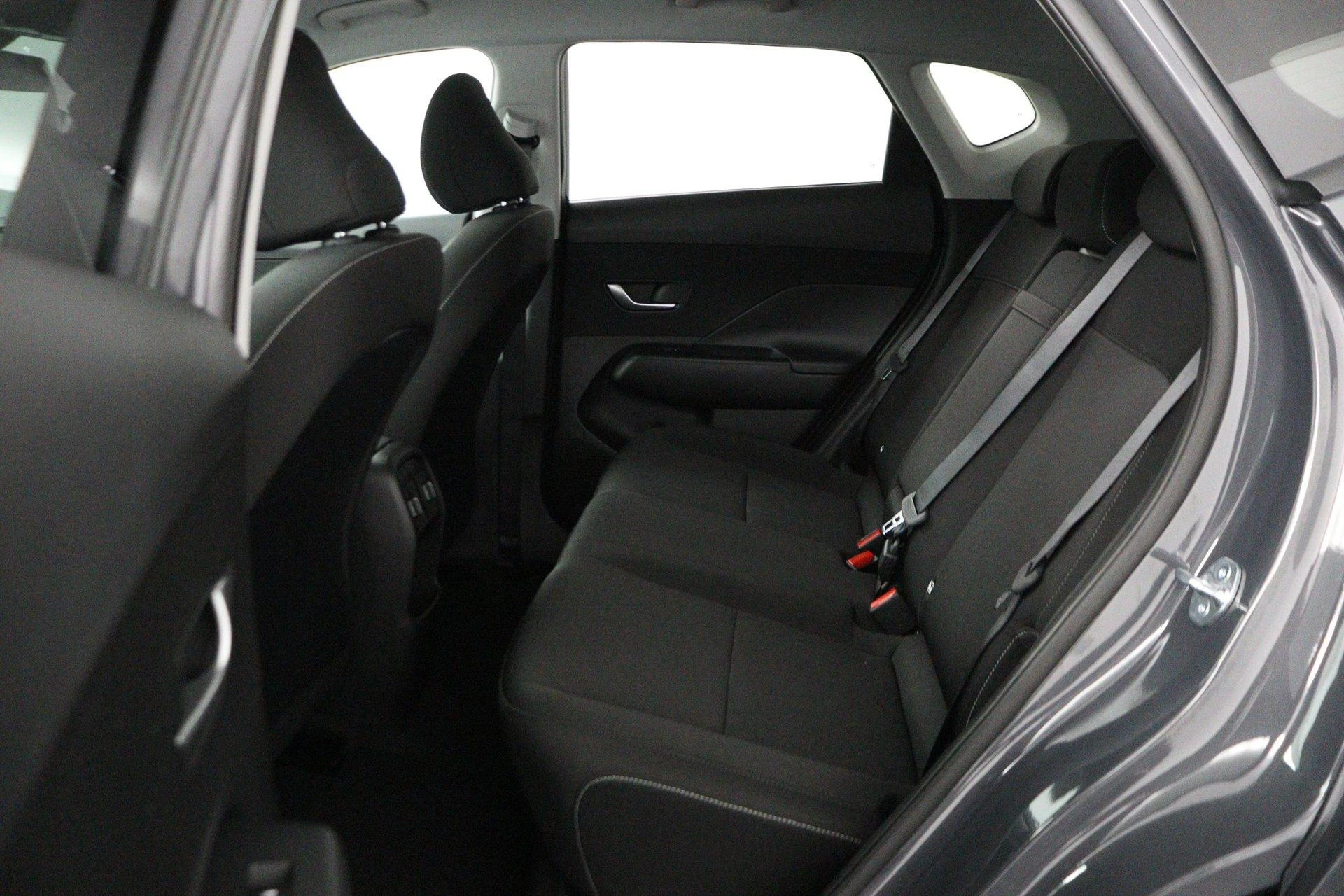 Hyundai-Kona-image-15