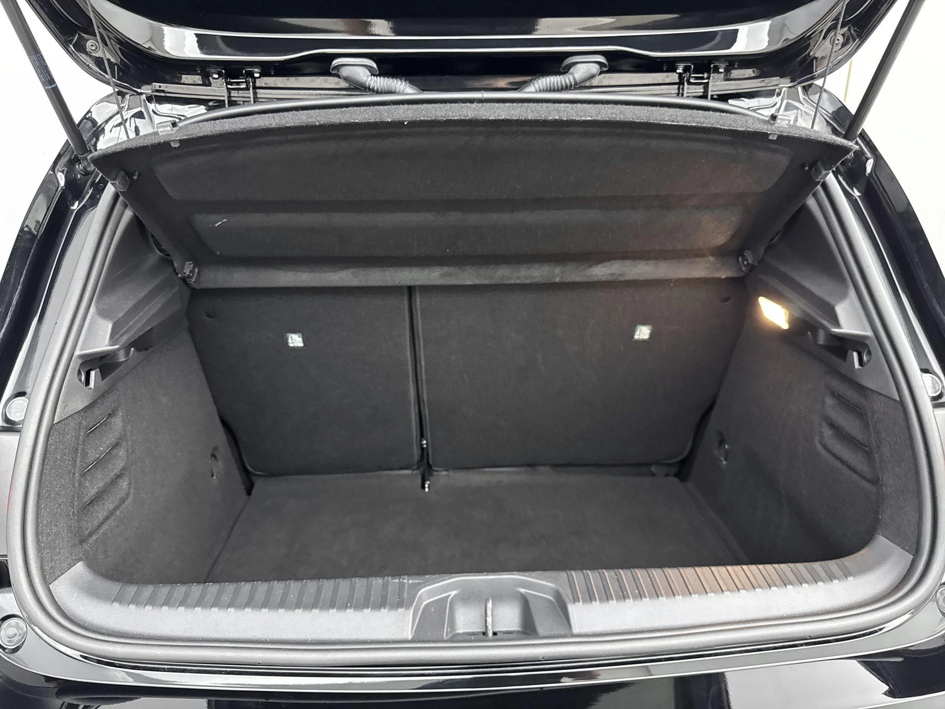 Renault-Clio-image-23