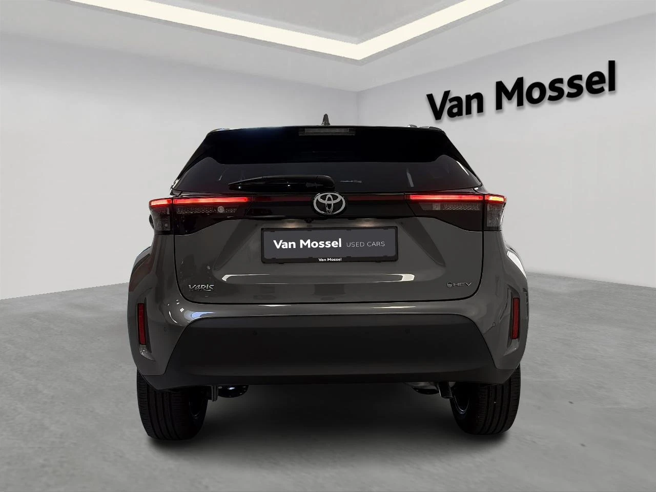 Toyota-Yaris Cross-image-2