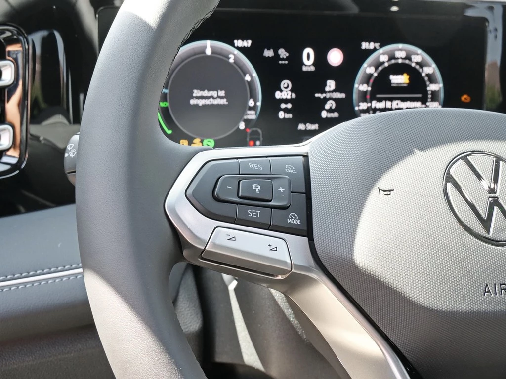 Volkswagen-Tiguan-image-14