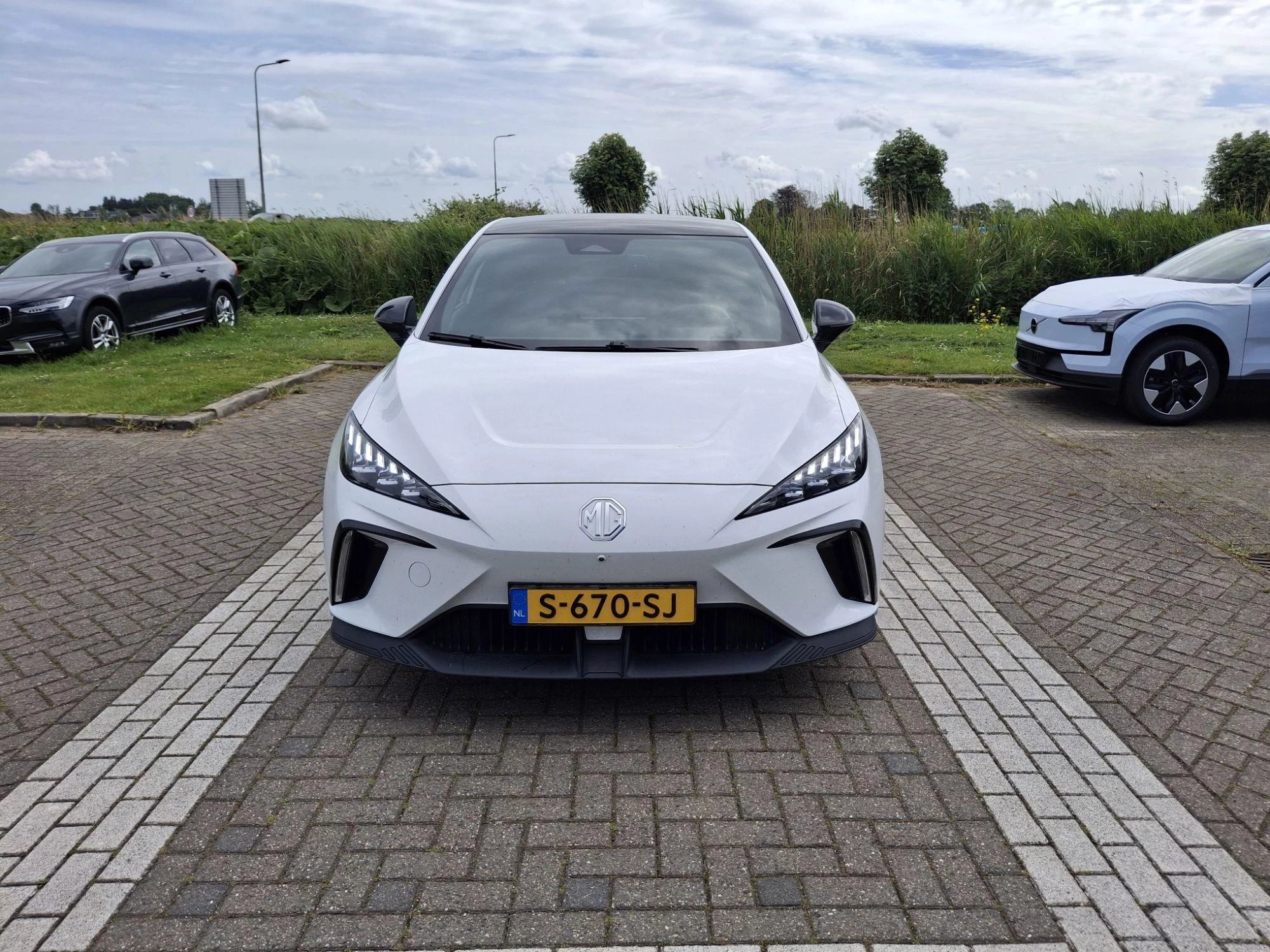 MG MG4 EV Electric Luxury 64 kWh