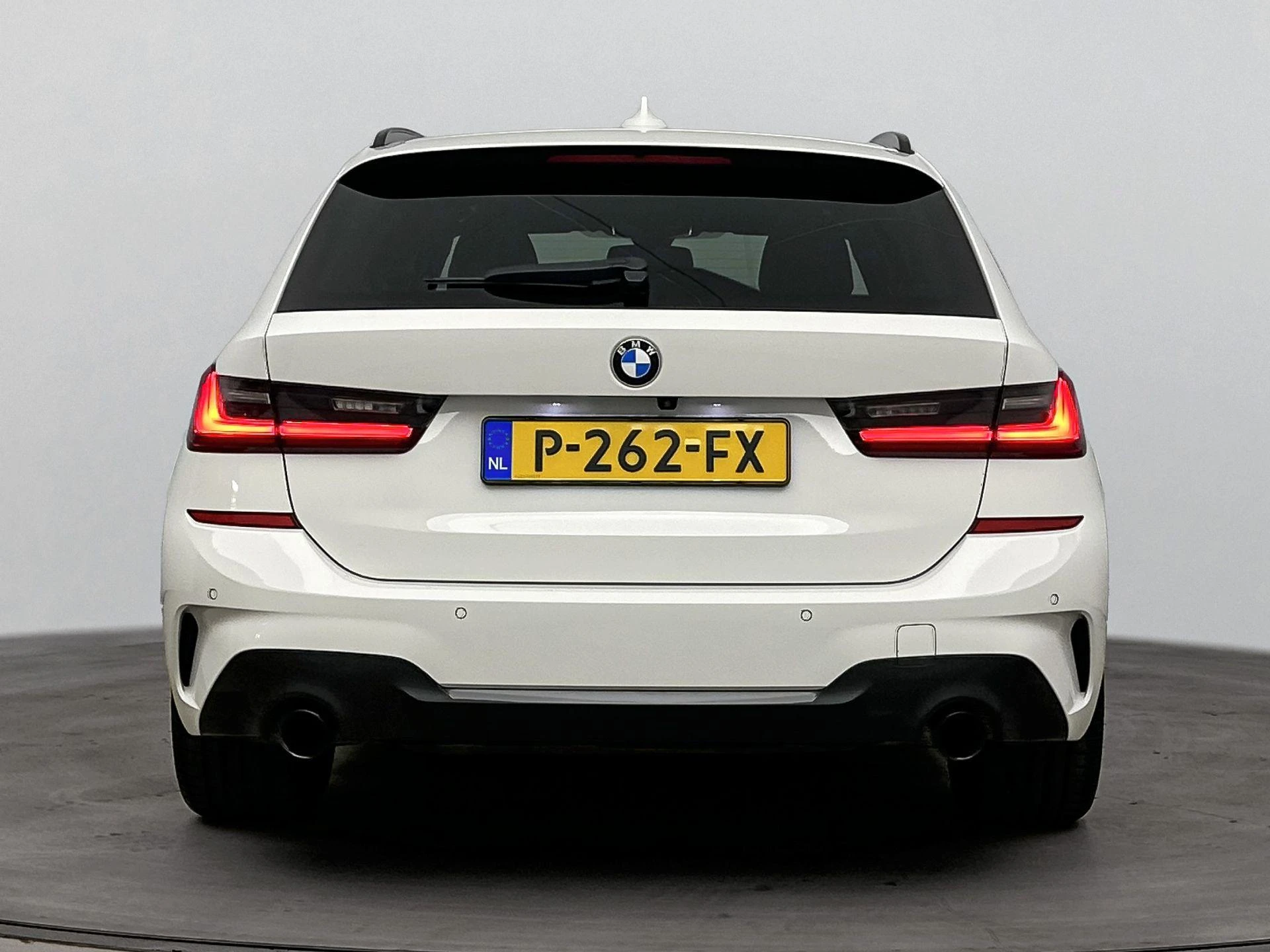 BMW-3 Serie-image-2