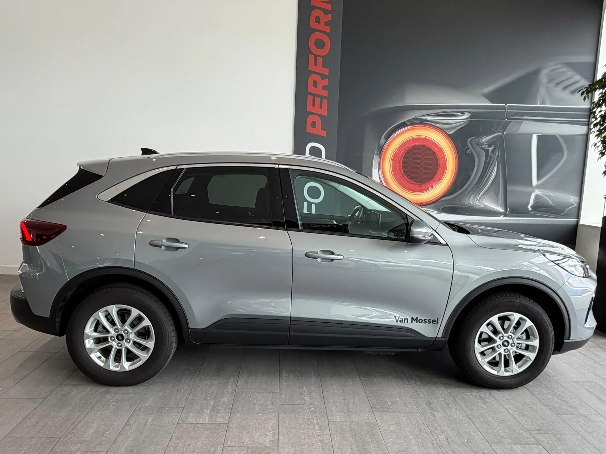 Ford-Kuga-image-5