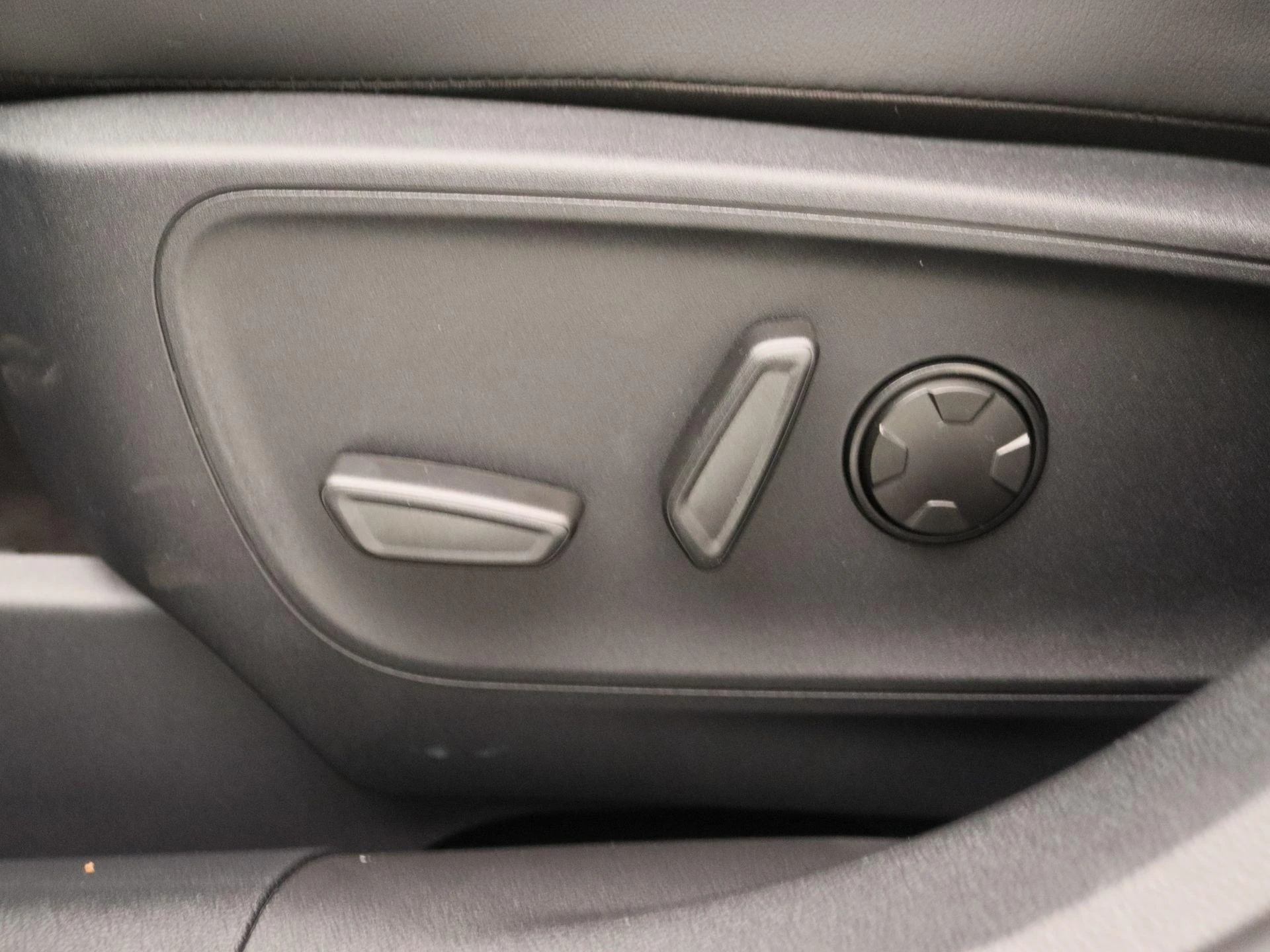 Ford-Kuga-image-12