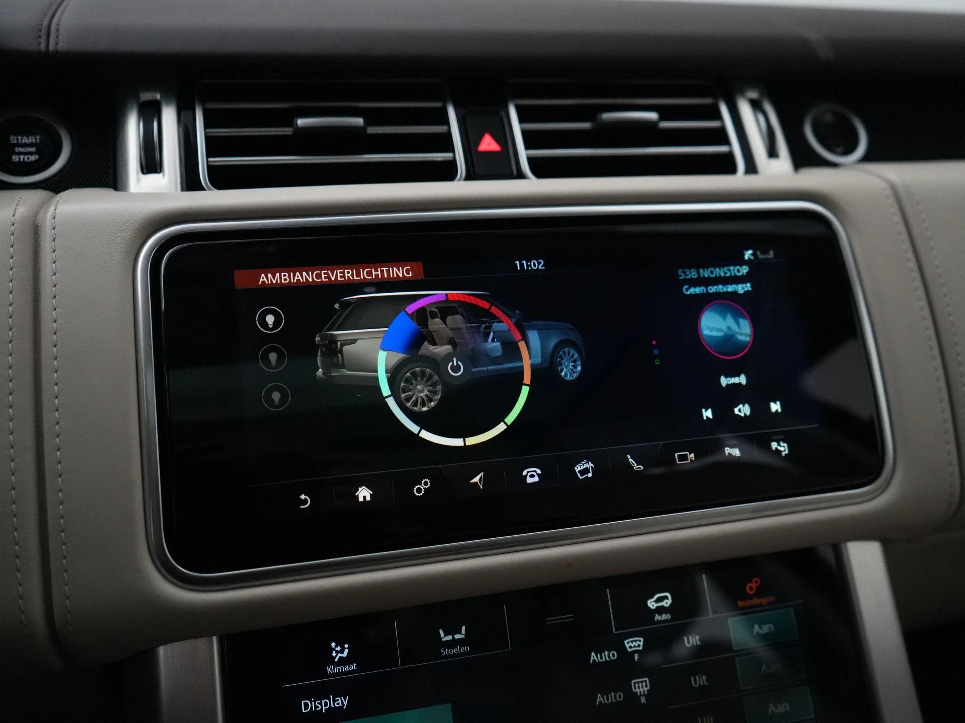 Land Rover-Range Rover-image-31