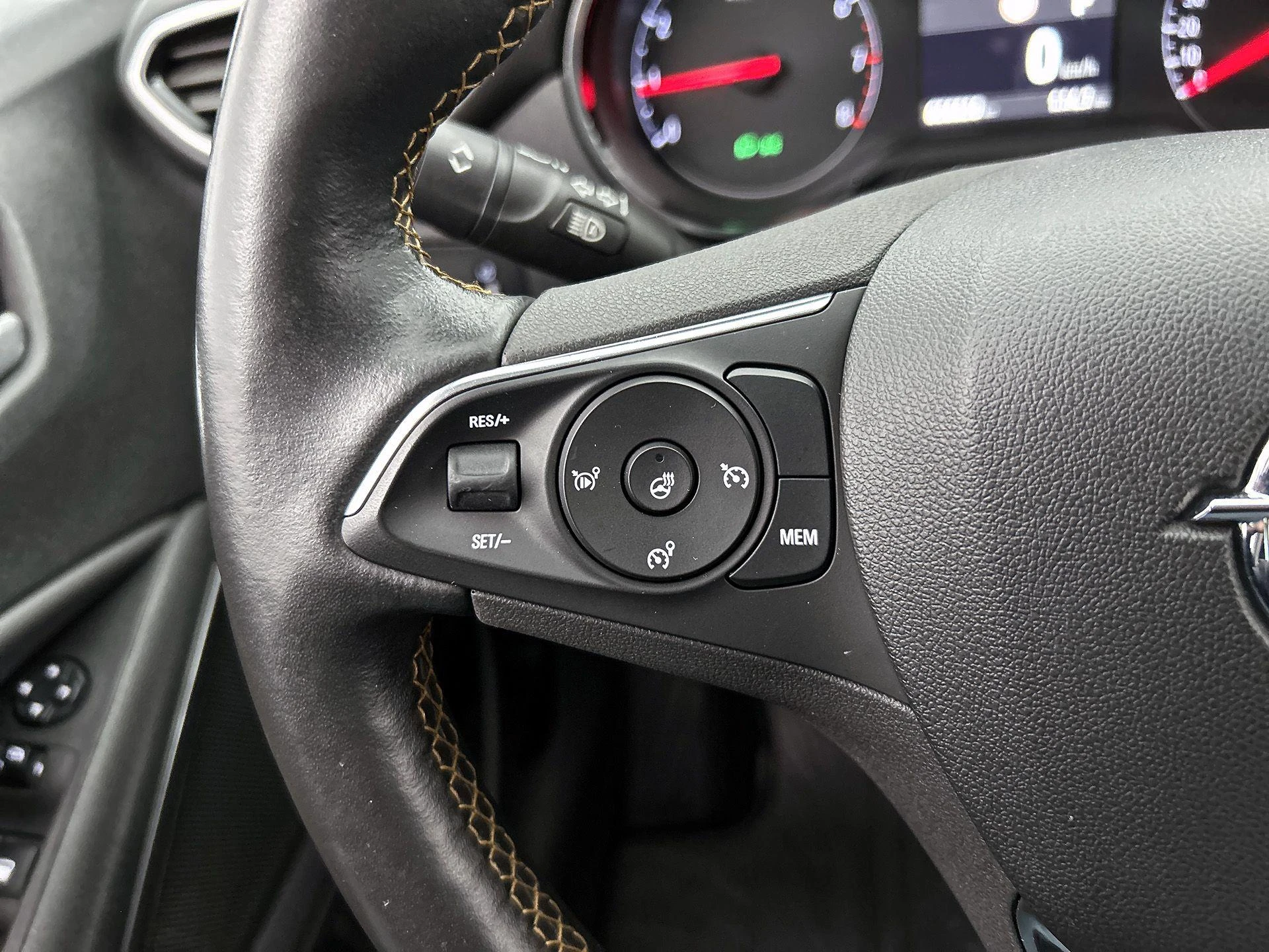 Opel-Crossland X-image-5