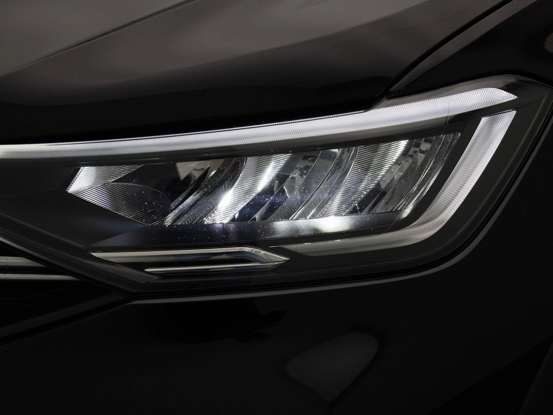 Volkswagen-Taigo-image-12