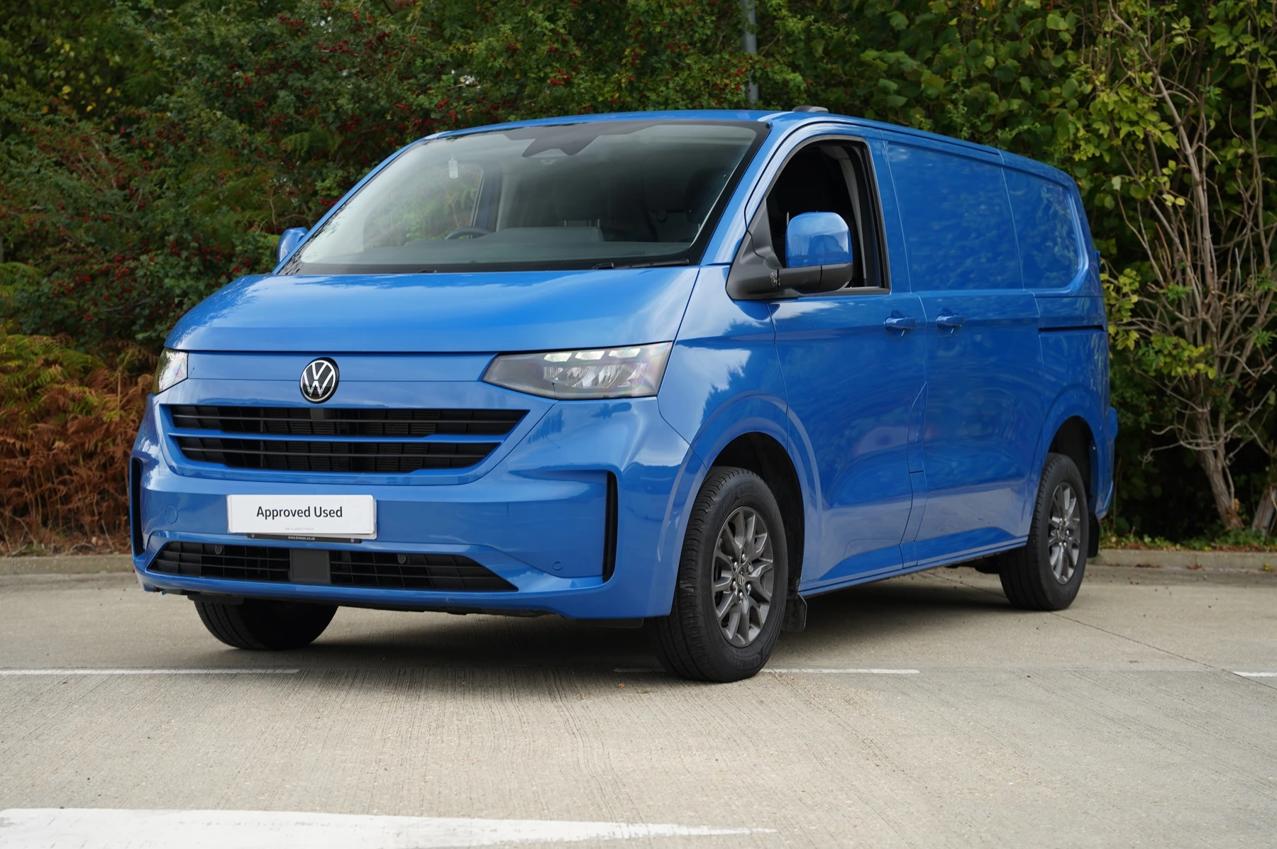 Volkswagen-Transporter-image-43