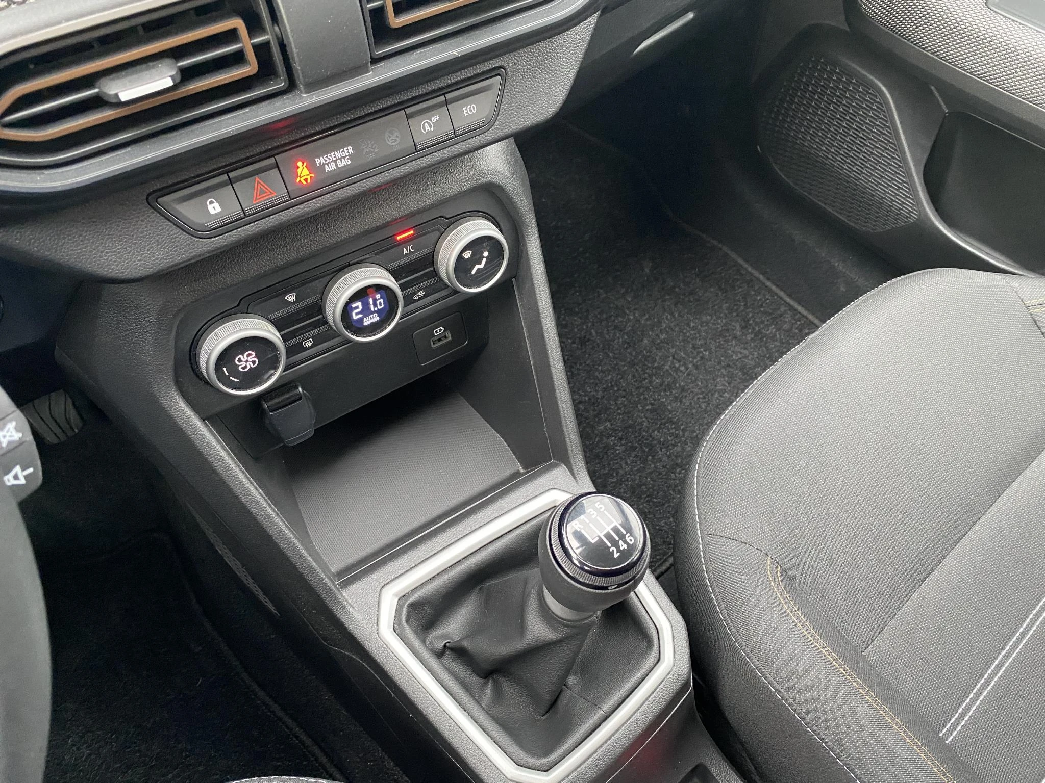 Dacia-Sandero Stepway-image-9