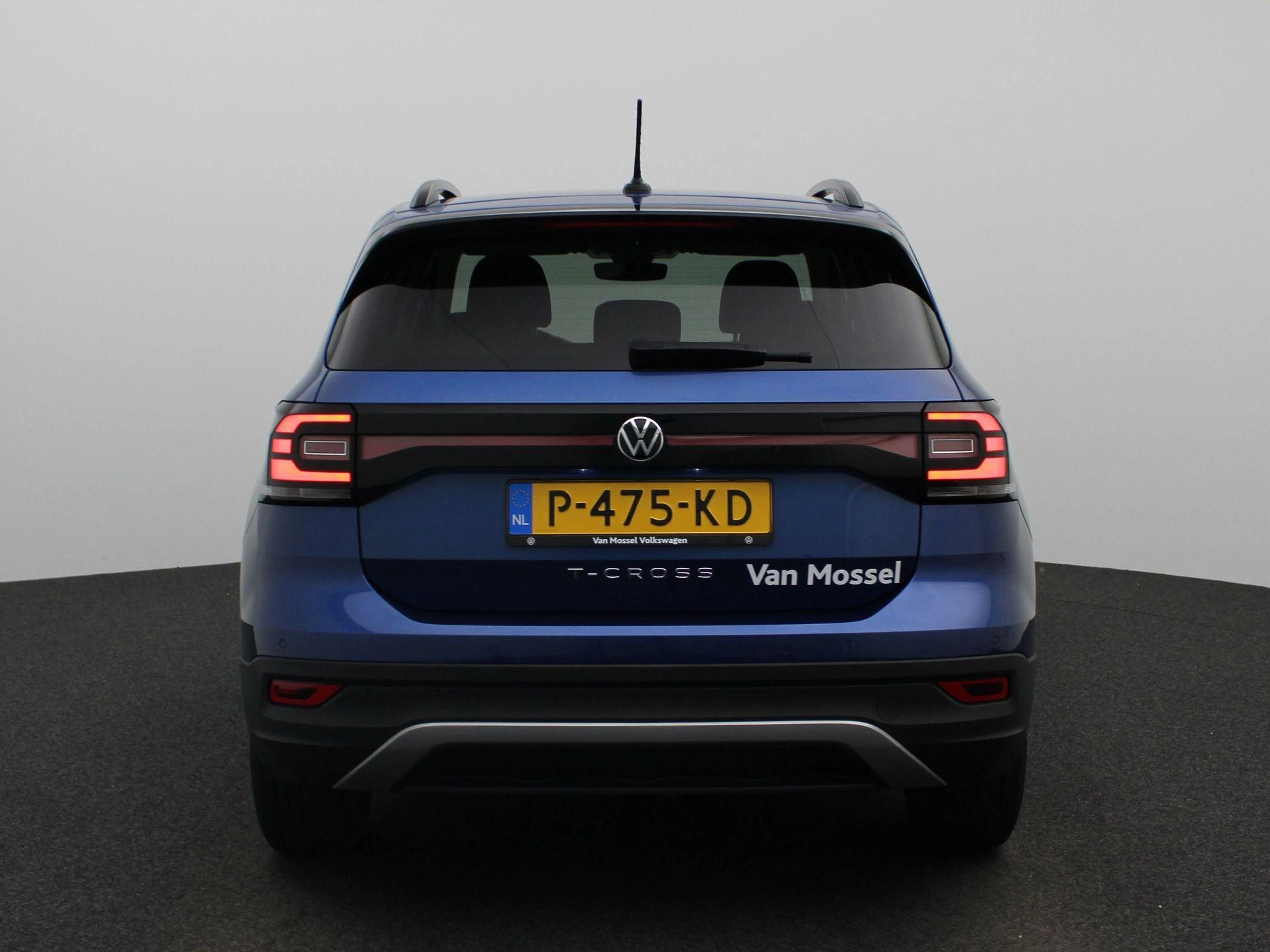 Volkswagen-T-Cross-image-4