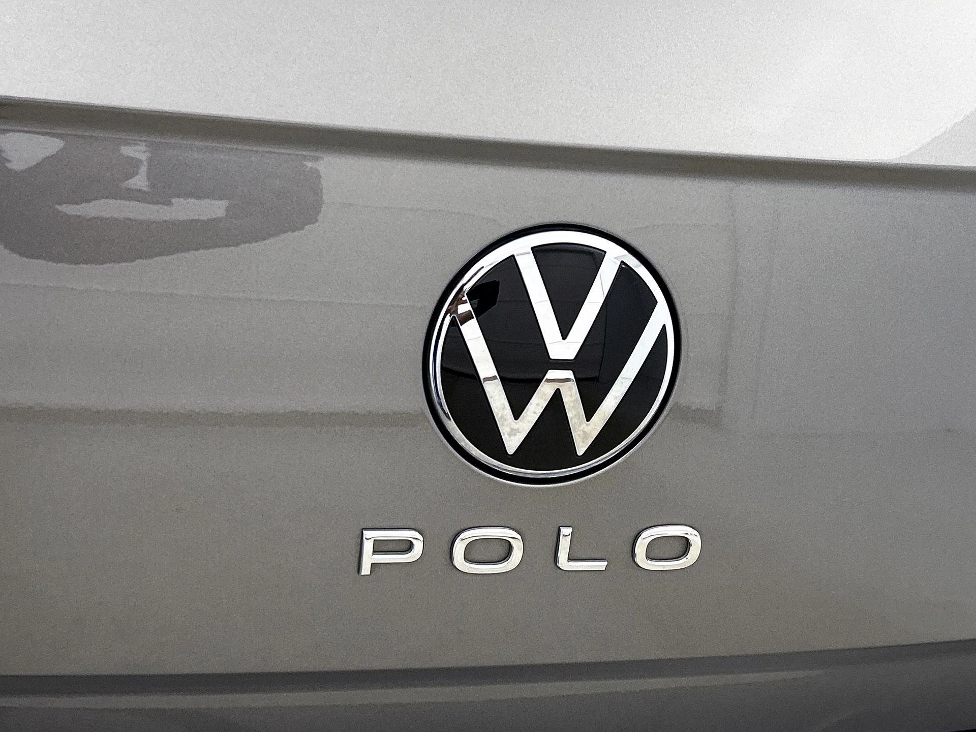 Volkswagen-Polo-image-12