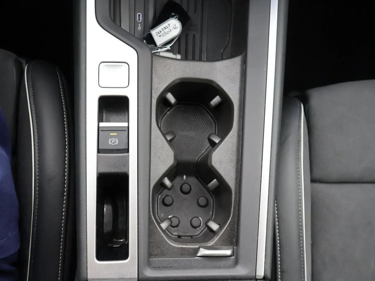 Volkswagen-Passat-image-19