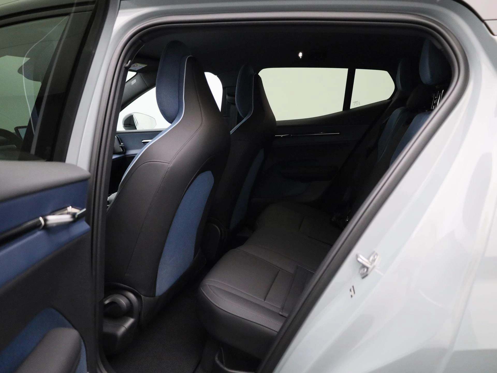 Volvo-EX30-image-9