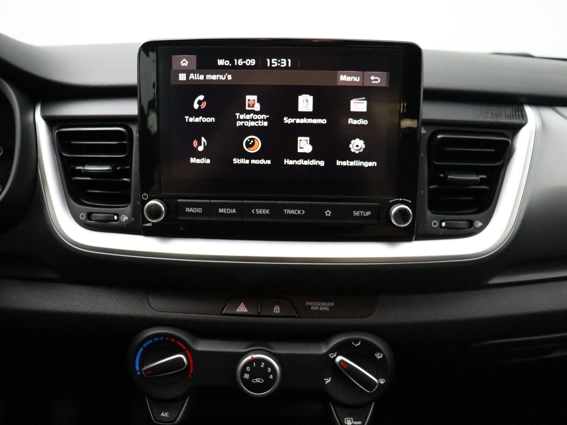 Kia-Stonic-image-8
