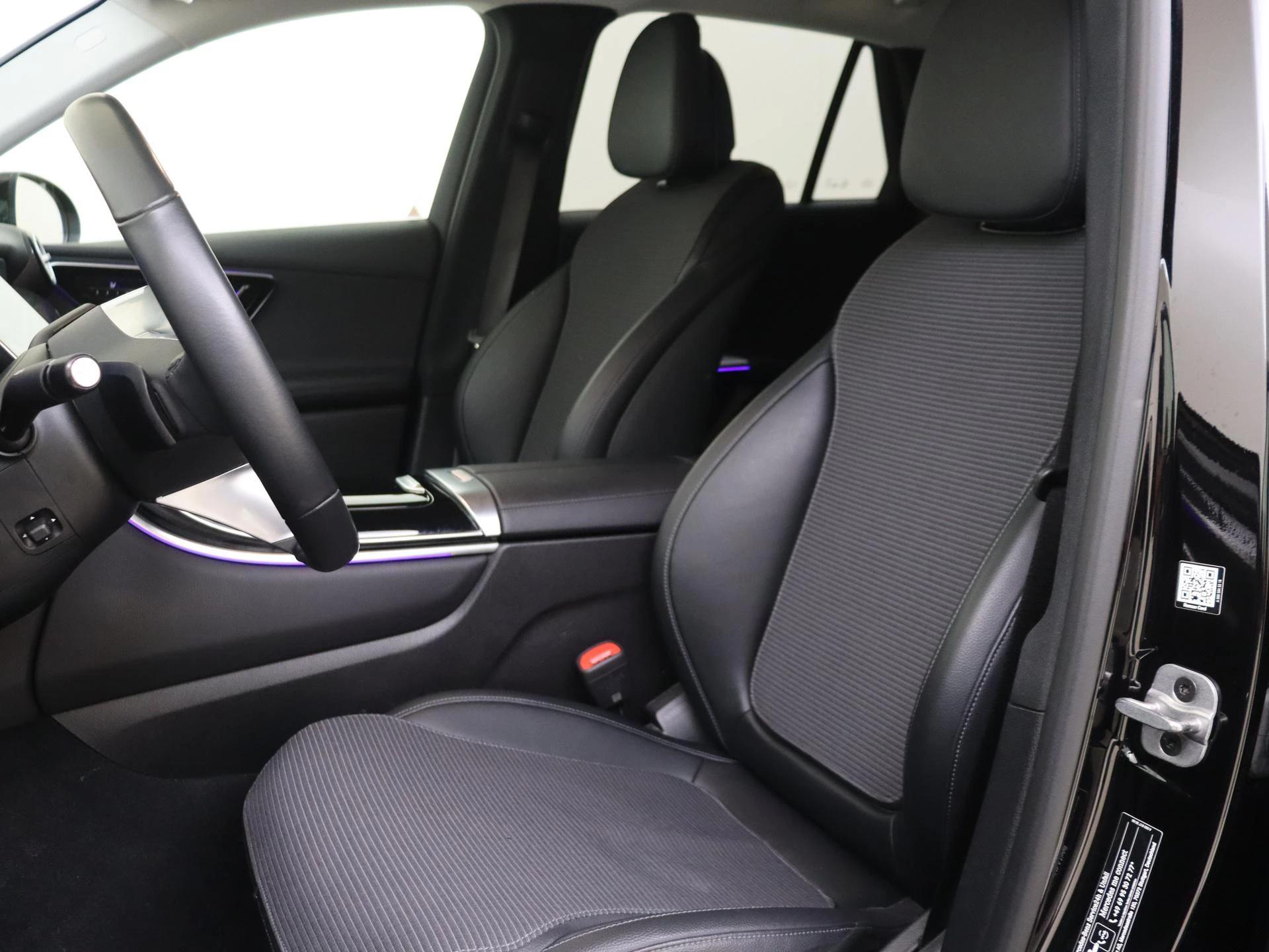 Mercedes-Benz-GLC-image-13