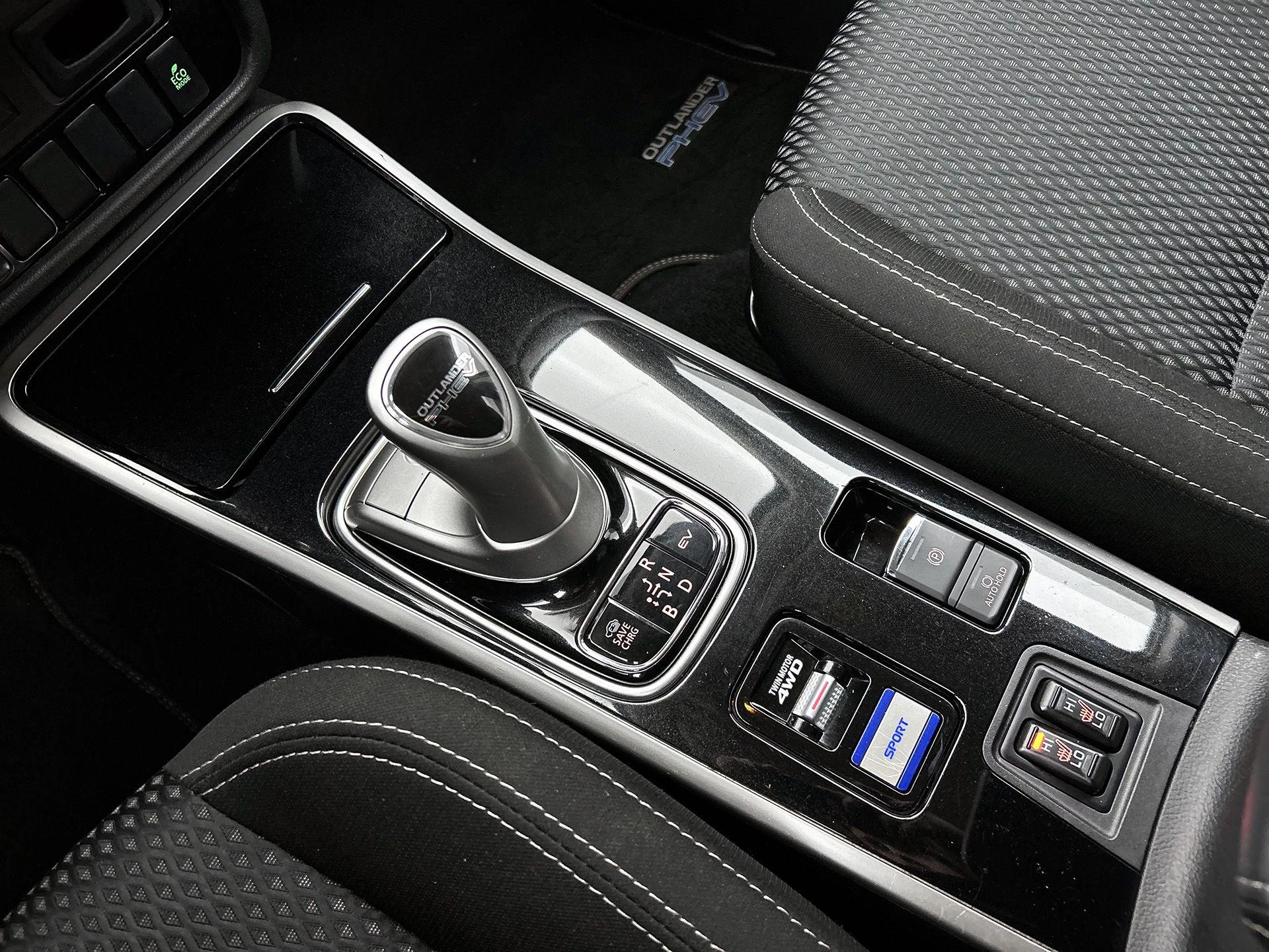 Mitsubishi-Outlander-image-24