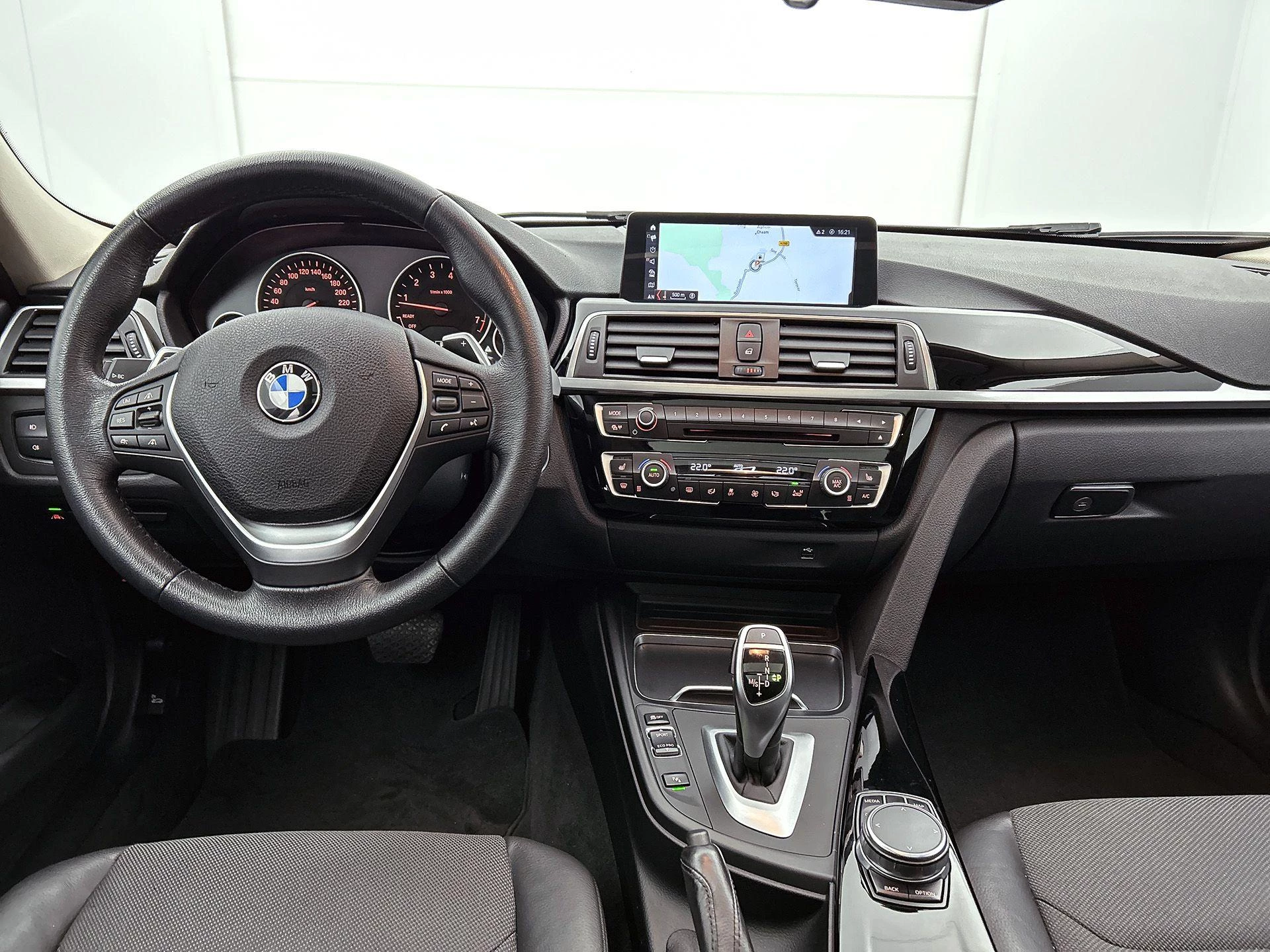 BMW-3 Serie-image-27