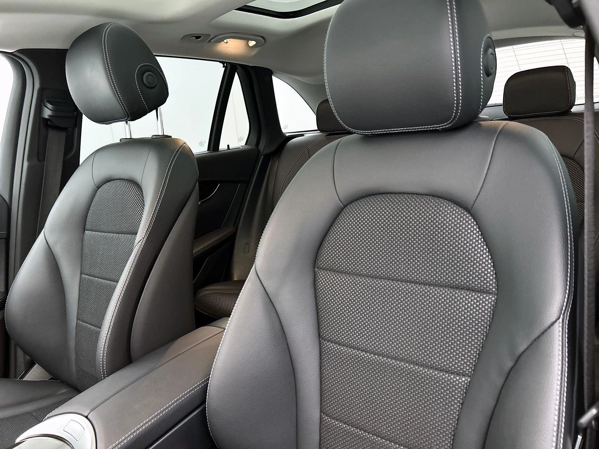 Mercedes-Benz-GLC-image-10