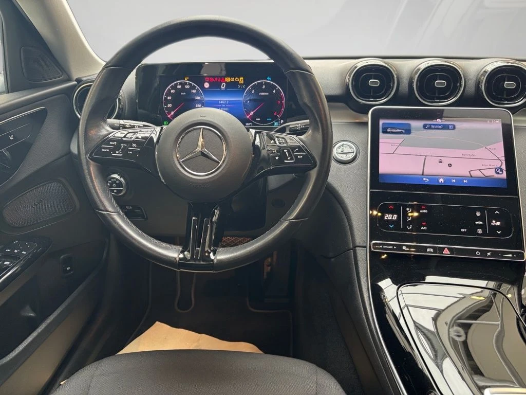 Mercedes-Benz-C-Klasse 220 d-image-9