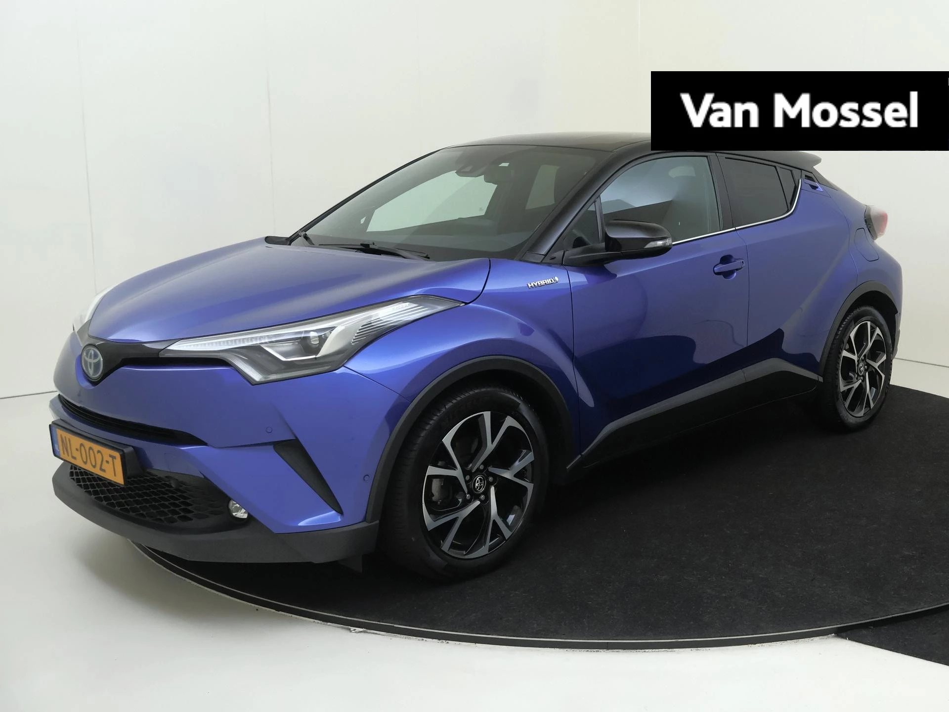 Toyota-C-HR-image-0