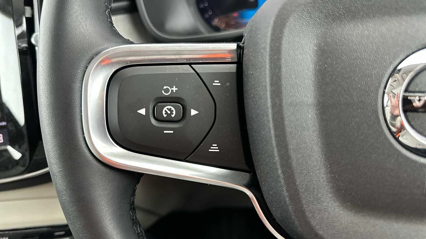 Volvo-XC40-image-20